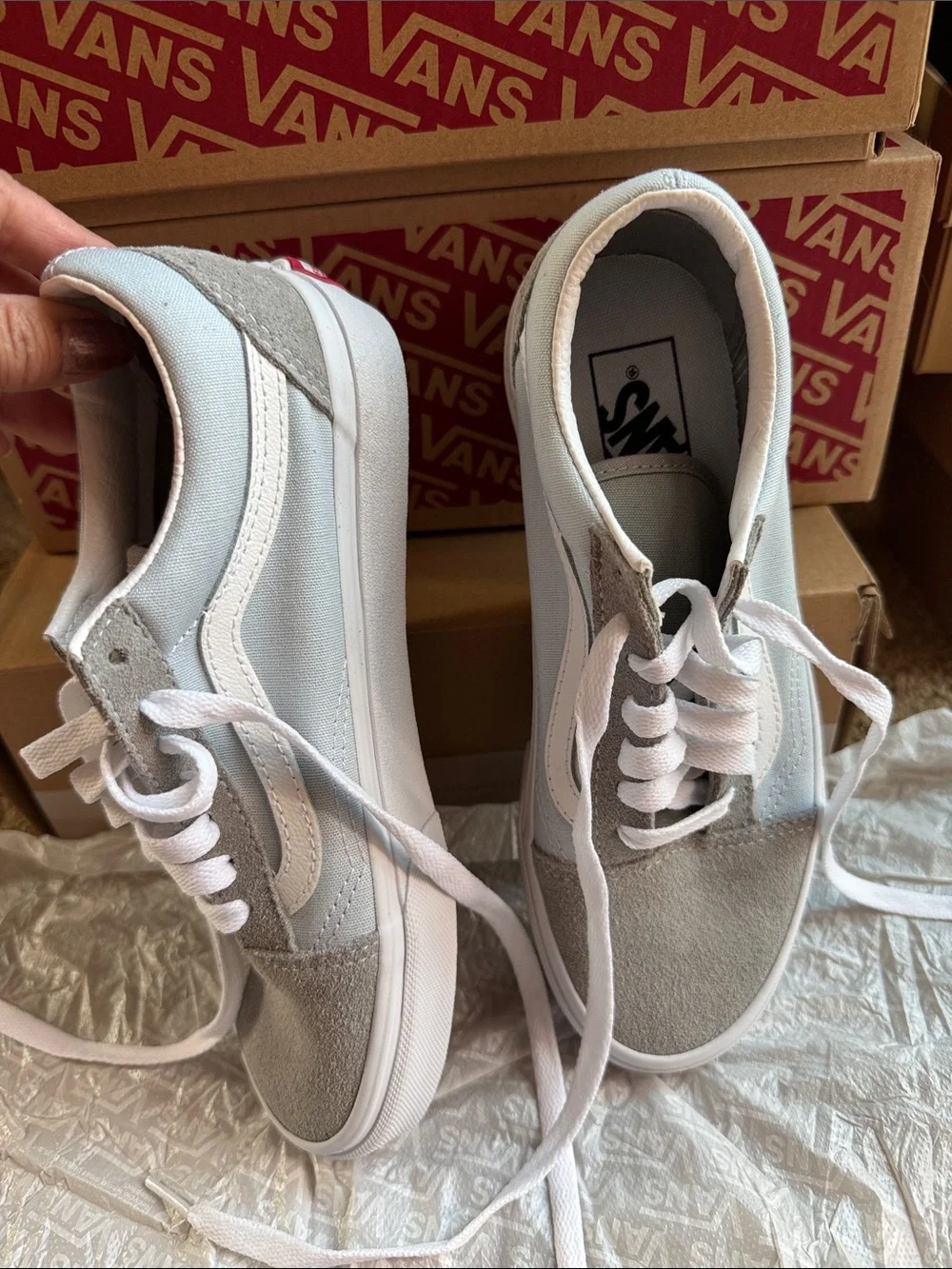Vans Women’s US 6.5 Old Skool Light Gray & Blue Low-Top Sneakers
